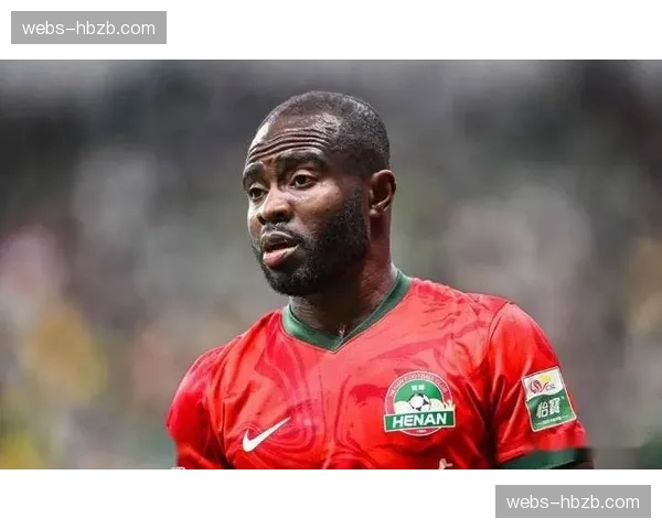 大连英博1-0海港：阿奇姆彭闪击破门送卫冕冠军连败